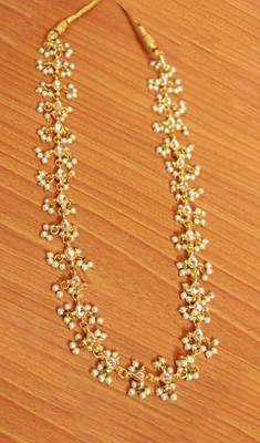 White Pearl and Kundan Studded Yellow Gold Wedding Necklace 1