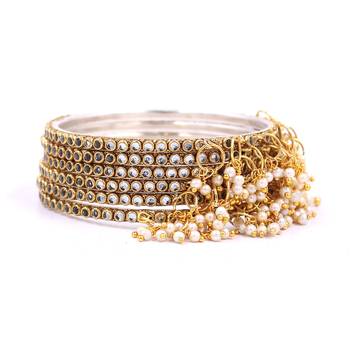Gold bangles-and-bracelets 1