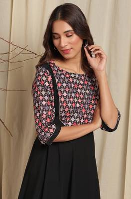 Black printed crepe short kurtis 5
