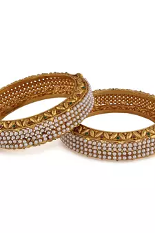 Elegant Gold plated antique bangle