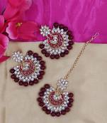 Maroon pearl maang-tikka