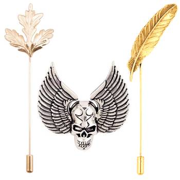 Gold brooch 1