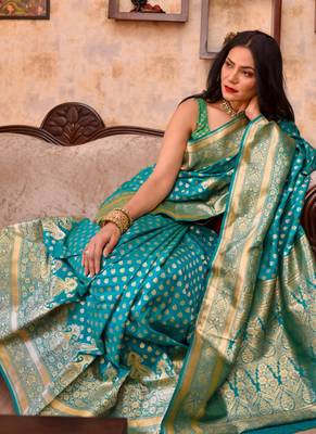 Teal Green Pure silk Traditional Saree 3