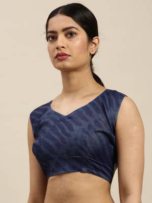 Blue printed linen saree with blouse 4
