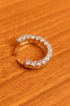 White nose-ring