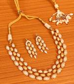 White necklace-sets