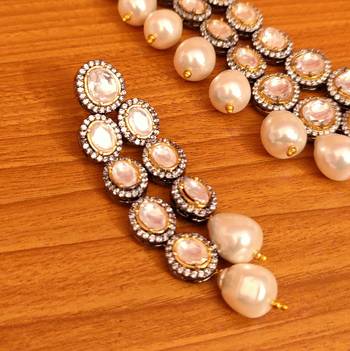 White necklace-sets 2