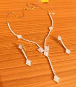 White necklace-sets