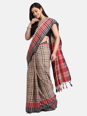 black woven cotton saree with blouse 4