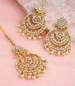 Designer Kundan Stone Bridal Dangler Pearl Stone Earrings Studs With Matching Maang Tikka