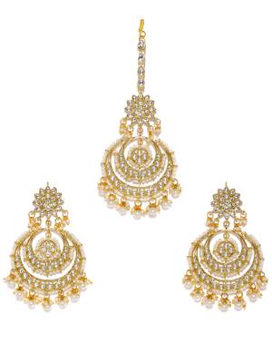 Designer Kundan Stone Bridal Dangler Pearl Stone Earrings Studs With Matching Maang Tikka 2