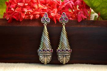 Pink onyx danglers-drops Dual Tone stud earring 1