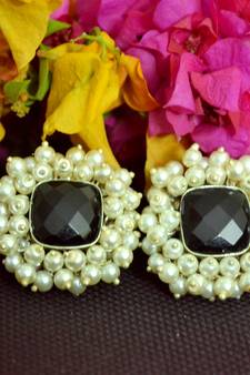 Black bunched pearls onyx stone wedding studs