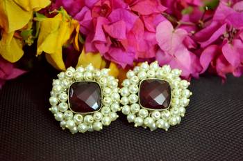 Maroon Bunched Pearls onyx Stone Wedding studs 2