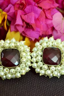 Maroon Bunched Pearls onyx Stone Wedding studs