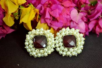 Maroon Bunched Pearls onyx Stone Wedding studs 3