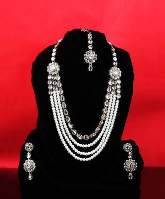 White Kundan Necklace Sets 6