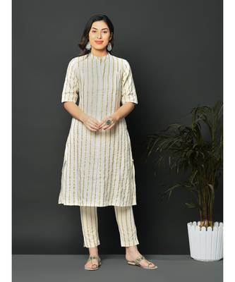 Off white flex A line kurta with chevron khadi print 1