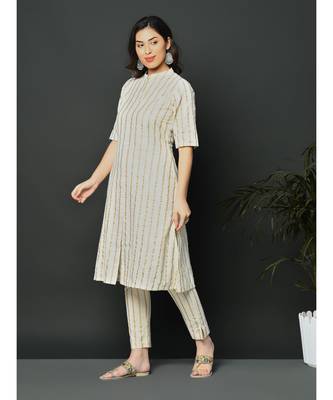 Off white flex A line kurta with chevron khadi print 3