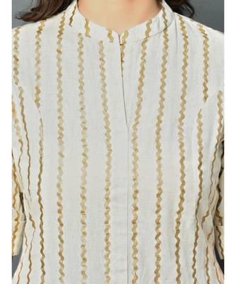Off white flex A line kurta with chevron khadi print 5