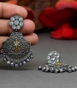 White danglers-drops