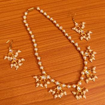 White necklace-sets 1