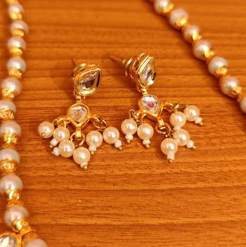 White necklace-sets 2