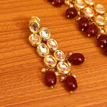 Red necklace-sets 2