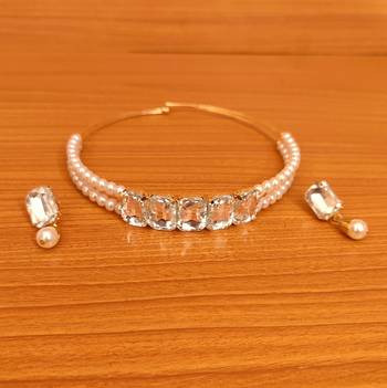 White necklace-sets 1