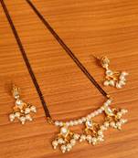 White mangalsutra