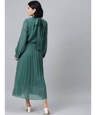 Emerald Green Neck Tie-Up Pleated Dress 3