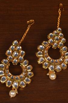 Kundan Embellished Designer Earrings 217ED123