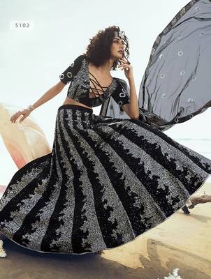 Black embroidered net semi stitched lehenga 3