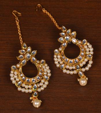Kundan Embellished Designer Earrings 217ED124 1