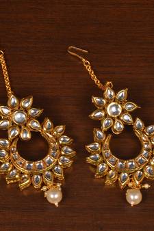 Kundan Embellished Designer Earrings 217ED126