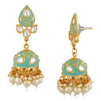 White crystal earrings 3