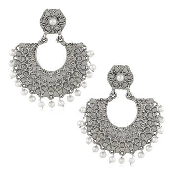 White pearl earrings 1