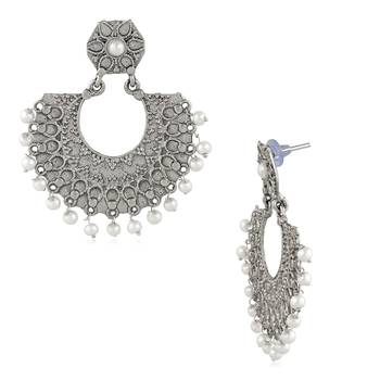 White pearl earrings 3