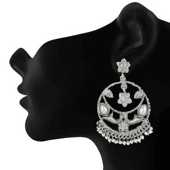 White pearl earrings 2