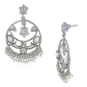 White pearl earrings 3