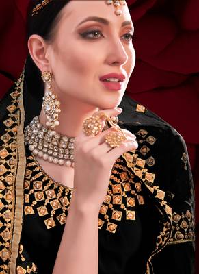 Black Georgette Wedding Salwar Kameez 3