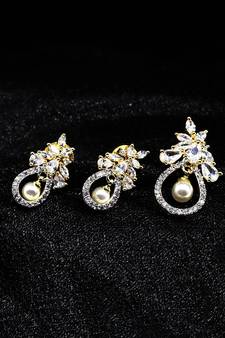 White american_diamonds Pendants