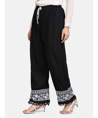Black chikankari pant 4