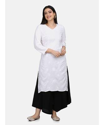 White Chikankari Kurta With Black Plazzo 1