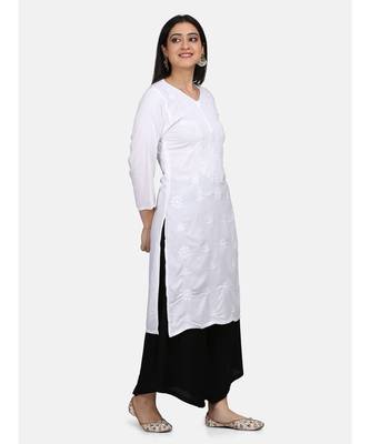 White Chikankari Kurta With Black Plazzo 2