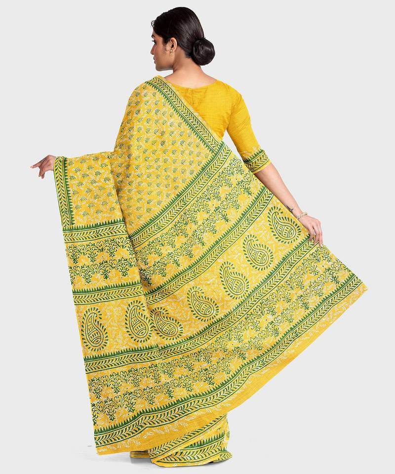 Women Yellow Mul Cotton Saree With UnStiched Blouse