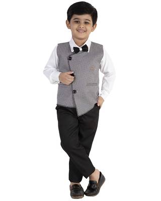 White plain cotton silk boys-suit 1