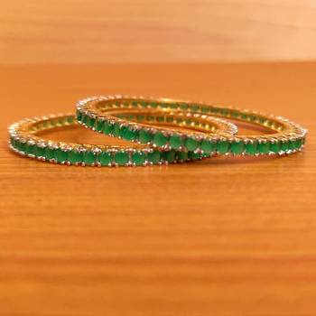 Green bangles-and-bracelets 1