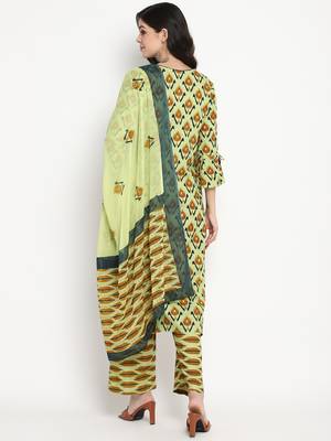 Prakhya Women's Printed Long Straight  Kurta Set 2