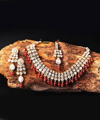 White Kundan & Red Moti Necklace Sets 8